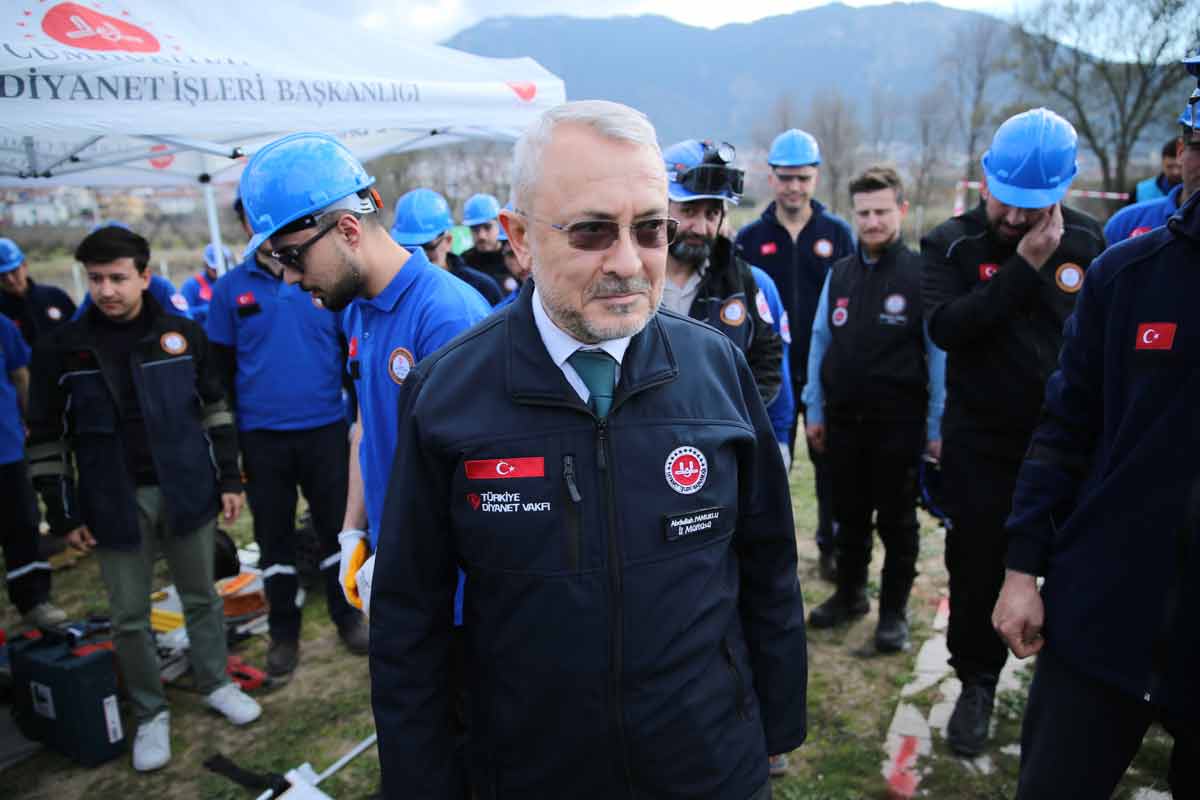 DİN GÖREVLİLERİ KURTARMA EĞİTİMİ ALDI