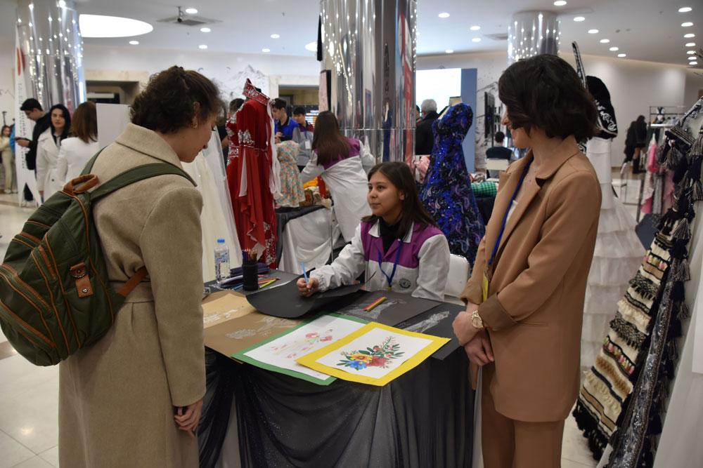 EGEKAF’24 FUARI’NA DOSTEK DAMGA VURDU