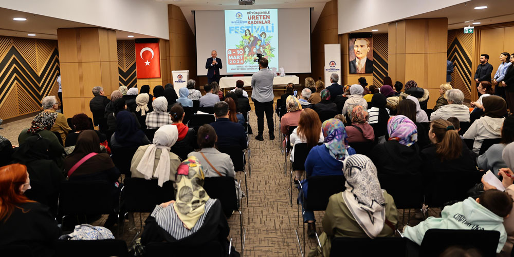 ÜRETEN KADINLAR FESTİVALİNDE KURA ÇEKİMİ