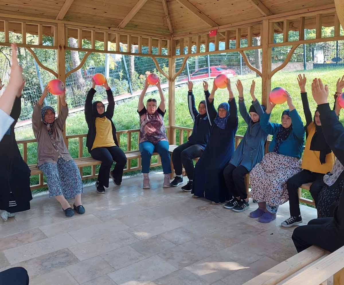 BU MERKEZ GÖNÜLLERE DOKUNUYOR