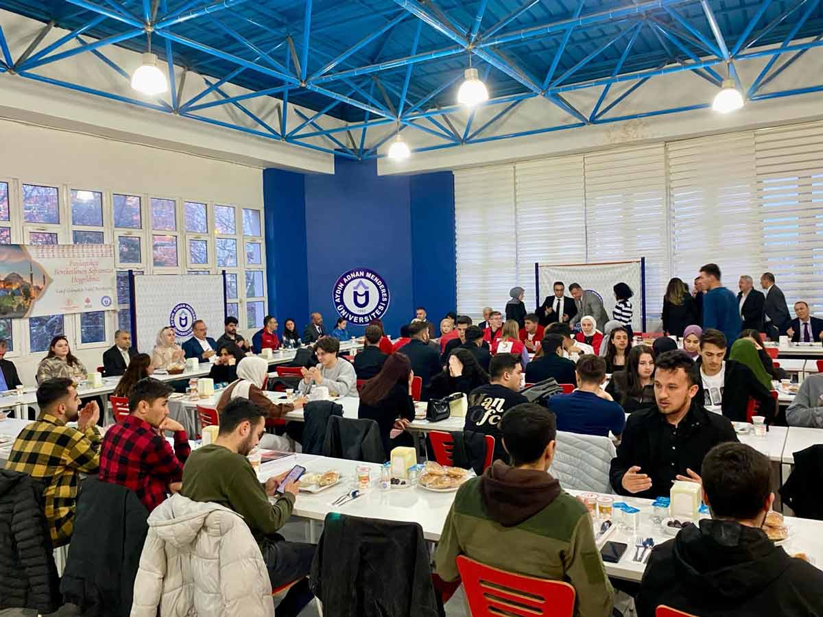 VAKIFLAR MÜDÜRLÜĞÜ 6 BİN KİŞİLİK İFTAR VERİYOR