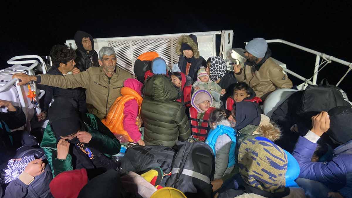 YÜZEREK YUNANİSTAN’A GEÇMEYE ÇALIŞTI