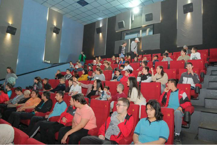 SİBERAY GÜNEŞ FIRTINASI ÖĞRENCİLERLE BULUŞTU