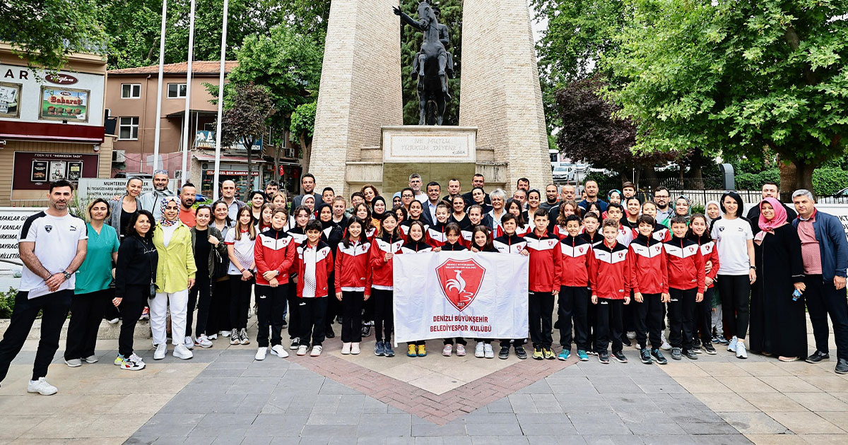 BAŞKAN YÜZÜCÜLERİ ANTALYA’YA UĞURLADI