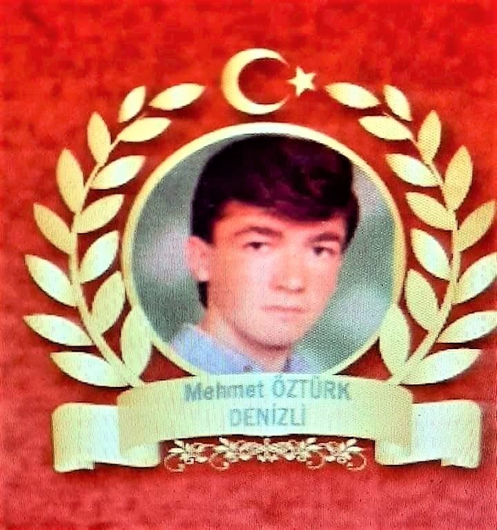 ŞEHİT KARDEŞİ TERÖRÜ VE DESTEKÇİLERİNİ LANETLEDİ