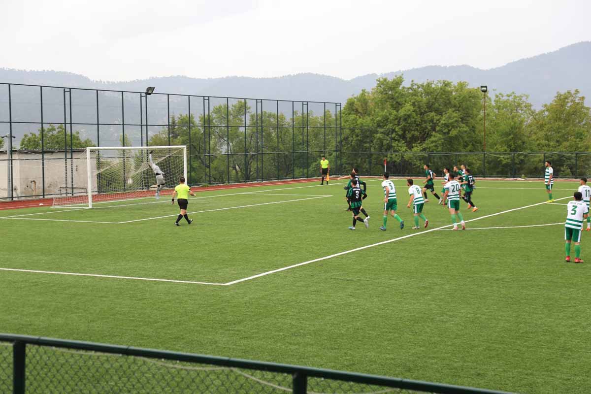 ÇAMELİ BELEDİYESPOR 3 PUANI 5 GOLLE ALDI