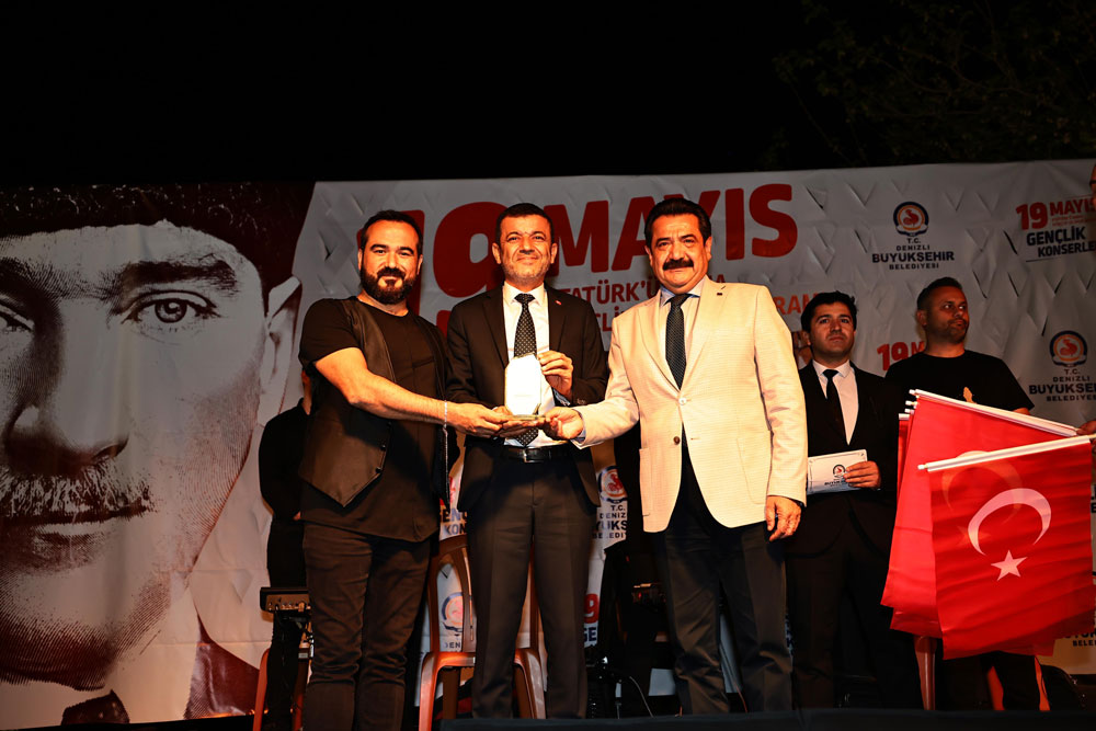 GENÇLİK KONSERİ FATİH’TE GERÇEKLEŞTİ