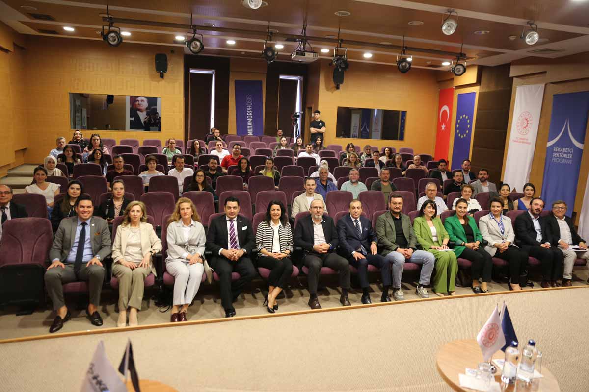 İHRACATÇIYA REKABETÇİLİK EĞİTİMİ