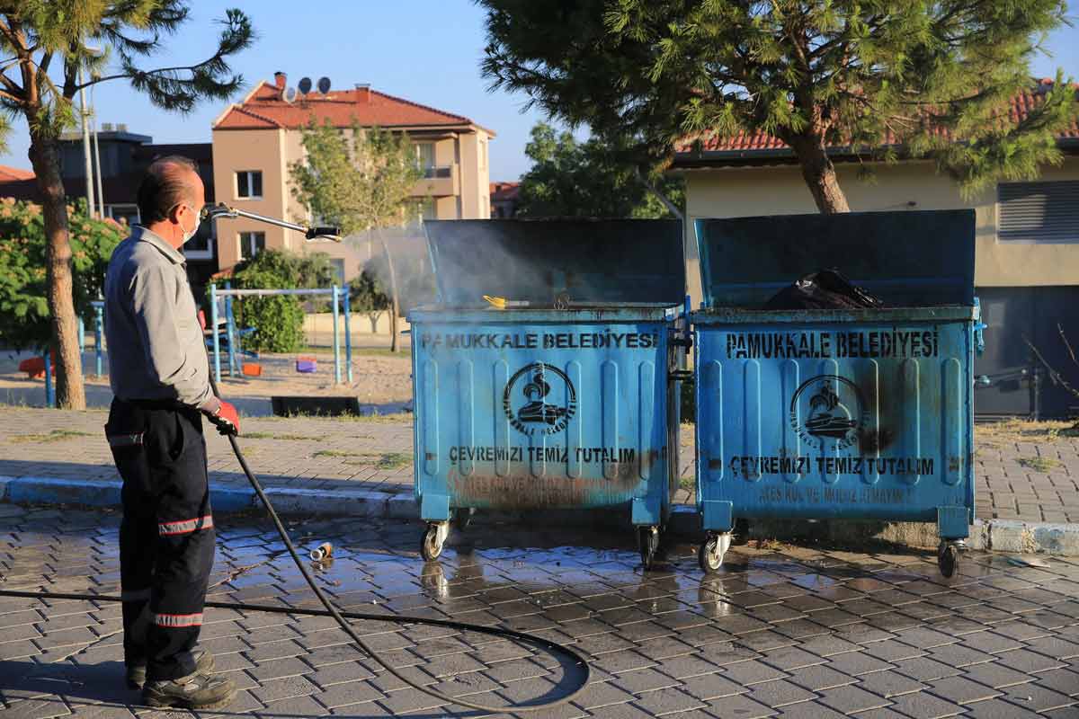 ŞİKÂYETLER ARTMIŞTI, İLAÇLAMA EKİPLERİ GÖREV BAŞINDA