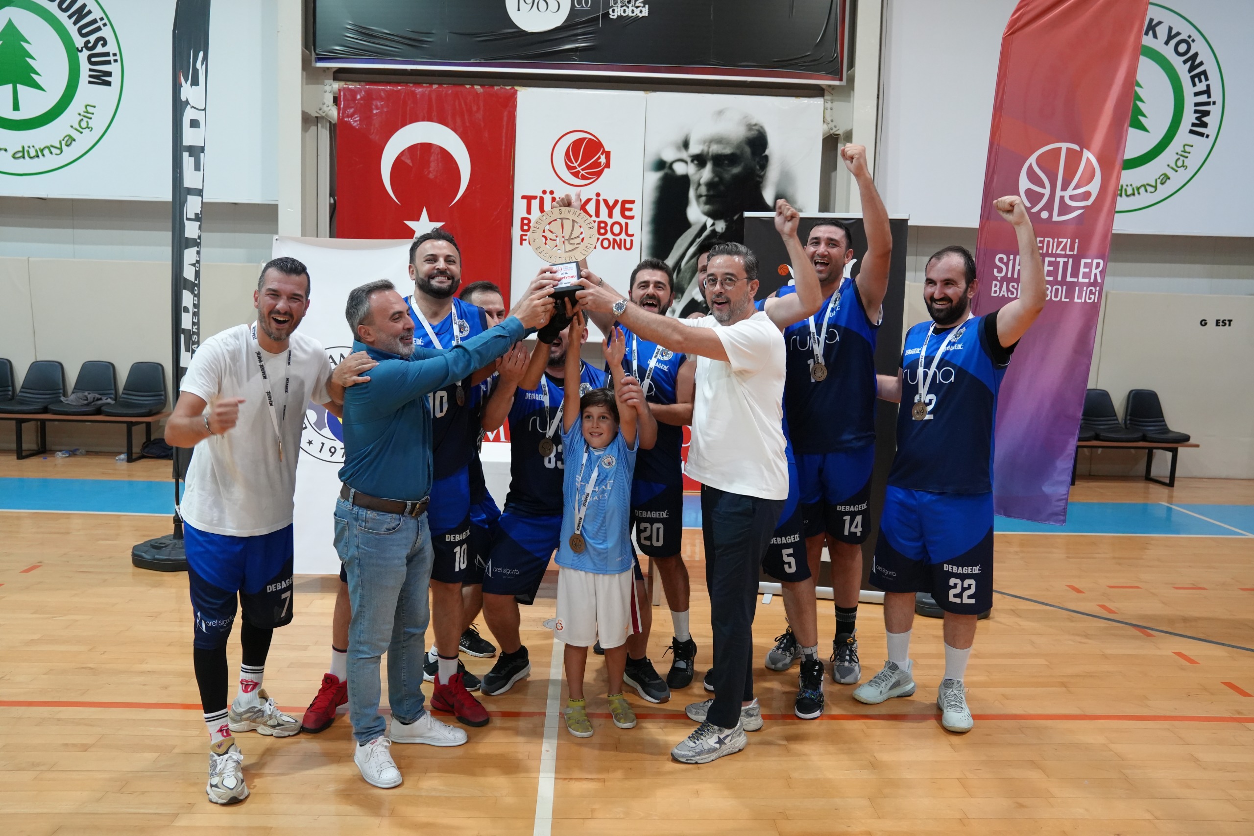 ŞİRKETLER LİGİNDE ŞAMPİYON SİRİUS