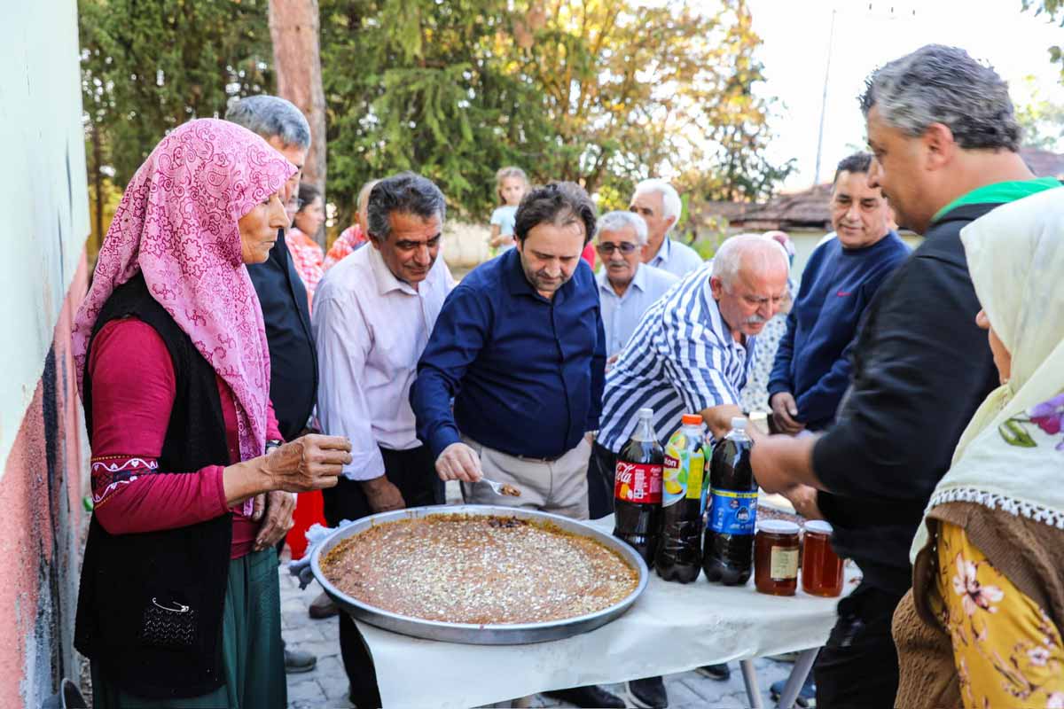 AVŞAR'DA 3. ÜZÜM ŞENLİĞİ DÜZENLENDİ