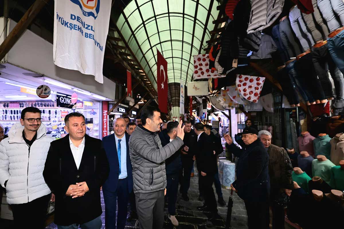 Denizli’nin tarihi mekânlarından biri olan Kaleiçi Çarşısı’nda bu yıl 6’ncısı düzenlenen Geleneksel Kaleiçi Alışveriş Festivali yapılan açılış töreni ile başladı. Festival 10 gün sürecek.