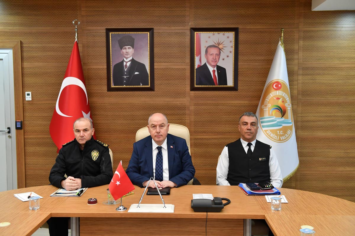 Denizli’de ocak ayında polis ve jandarma bölgelerinde işlenen asayiş suçlarının yüzde 96,2’si aydınlatıldı. Kişiye karşı suçların ise yüzde 98,2’si sonuçlandırıldı.