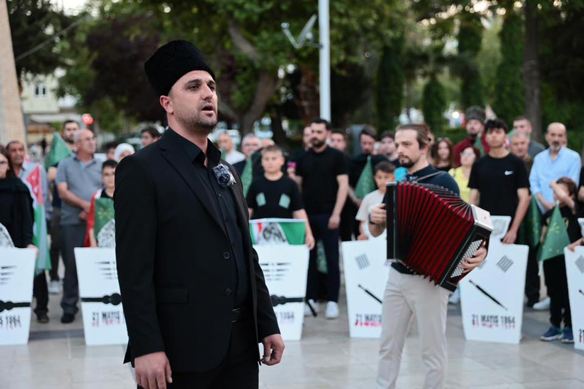 ÇERKESLER TRAJEDİNİN TANINMASINI İSTİYOR