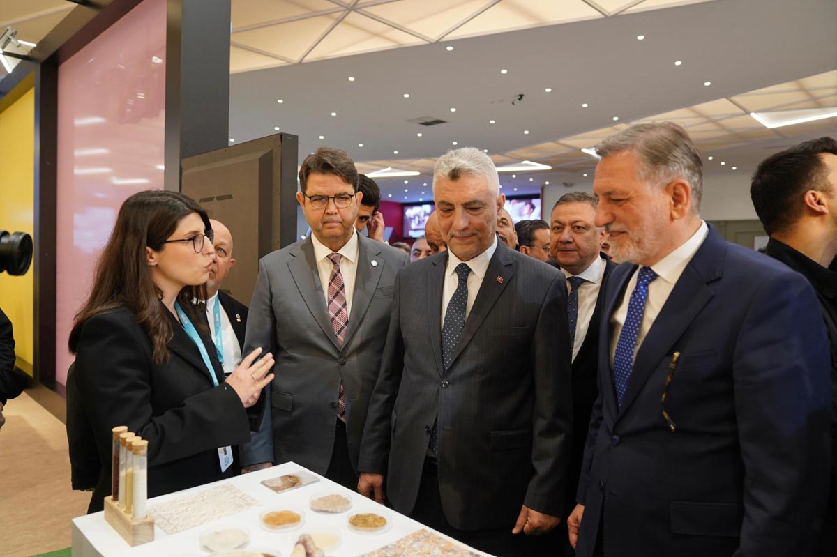 HOMETEX FUARI’NA DENİZLİ DAMGASI