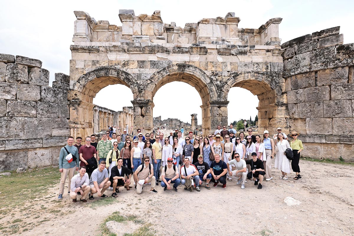 KIZIL ORDU KOROSU DENİZLİ’NİN GÜZELLİKLERİNE HAYRAN KALDI