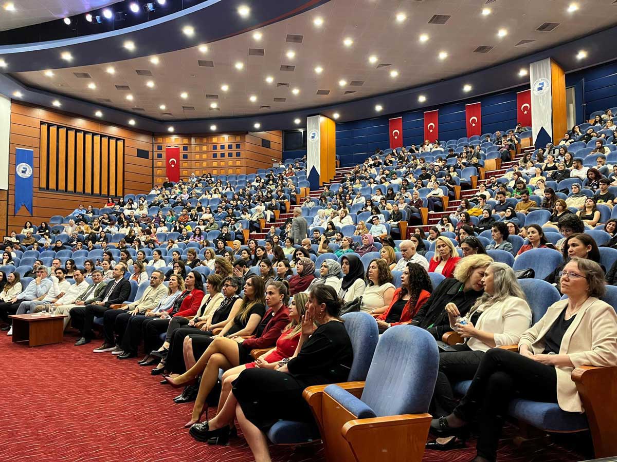 PAÜ’DE HEMŞİRELİK HAFTASI ETKİNLİKLERLE KUTLANDI
