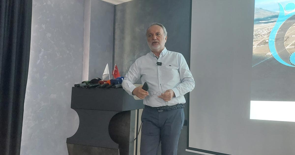 ÇARDAK OSB YATIRIMLARLA BÜYÜYOR
