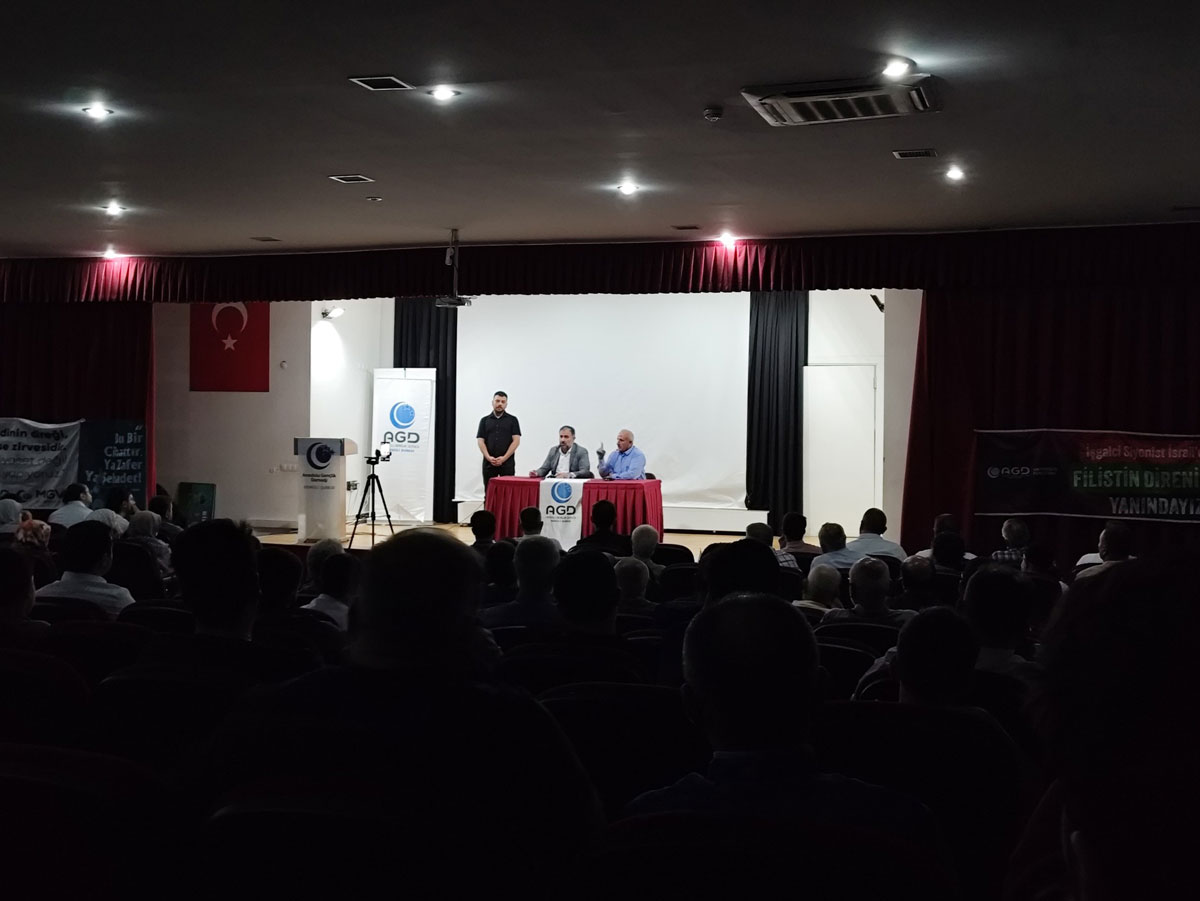 İsrail'in geçen yıl Gazze Şeridi'nin güneyindeki Refah'a düzenlediği saldırıda hayatını kaybeden Hamas Siyasi Büro Başkanı Yahya Sinvar ile 19 yıl aynı zindanı paylaşan, Hamas Şehitler ve Esirler Sorumlusu Dr. Teysir Süleyman, Denizli'de katıldığı programda Filistin direnişini anlattı.
