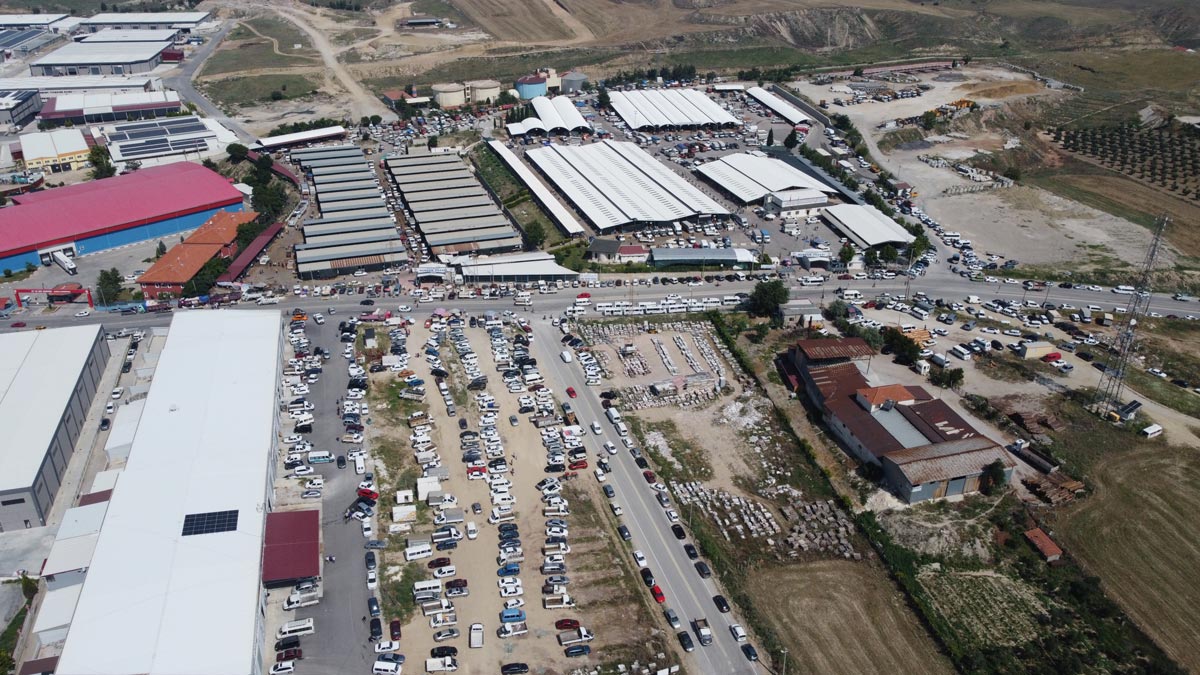 KURBAN PAZARI BAYRAMA HAZIR