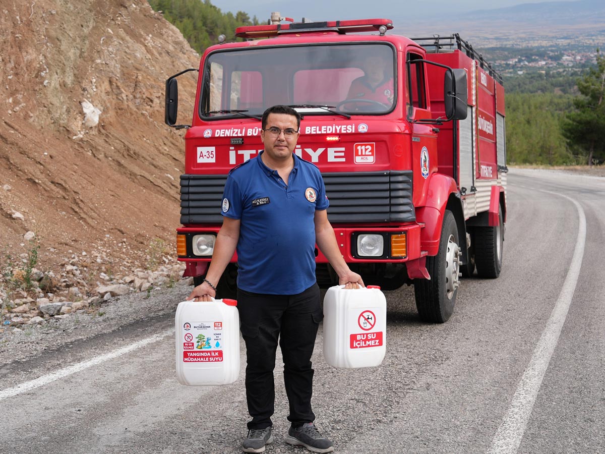 YOL KENARLARINA İLK MÜDAHALE SUYU