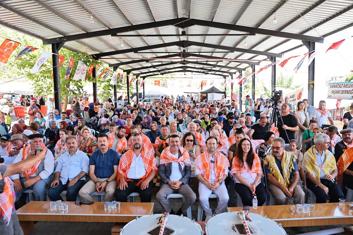 ACIPAYAM'DA YÖRÜK ŞÖLENİ GERÇEKLEŞTİRİLDİ