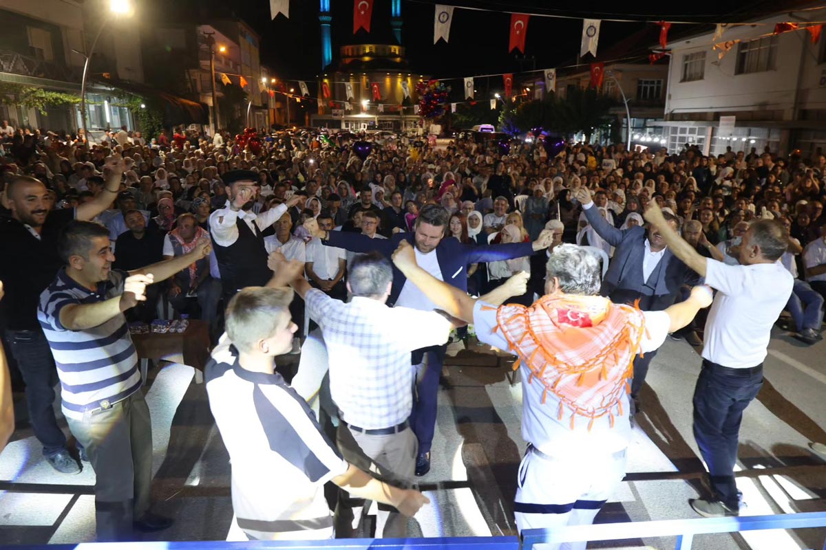 GURBETÇİ ŞENLİĞİ’NDE UĞUR ÖNÜR MEST ETTİ