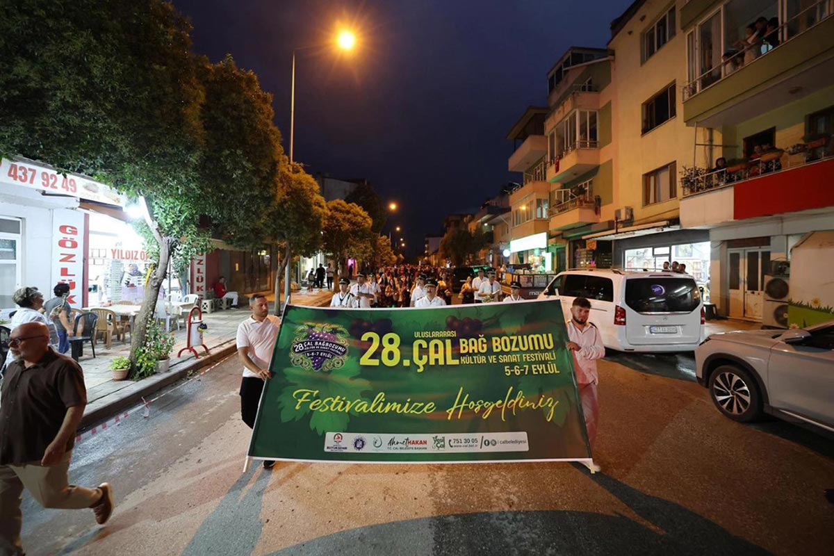 ÇAL’DA FESTİVAL ŞÖLENİ BAŞLADI