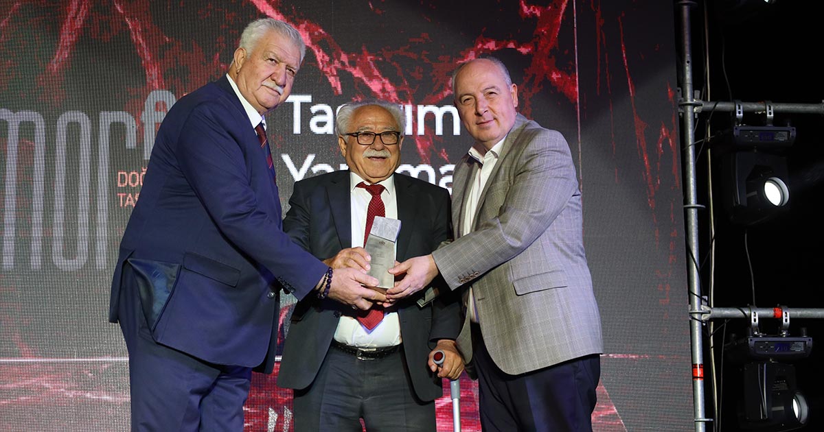 DOĞAL TAŞIN KALBİ LAODİKYA’DA ATTI