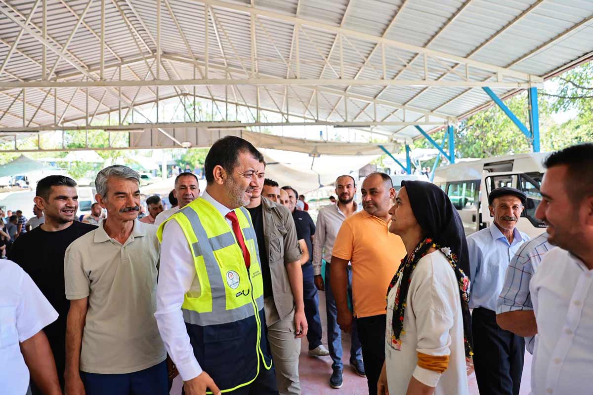 MOLLA AHMET-GÖVEÇLİK YOLU YENİLENİYOR