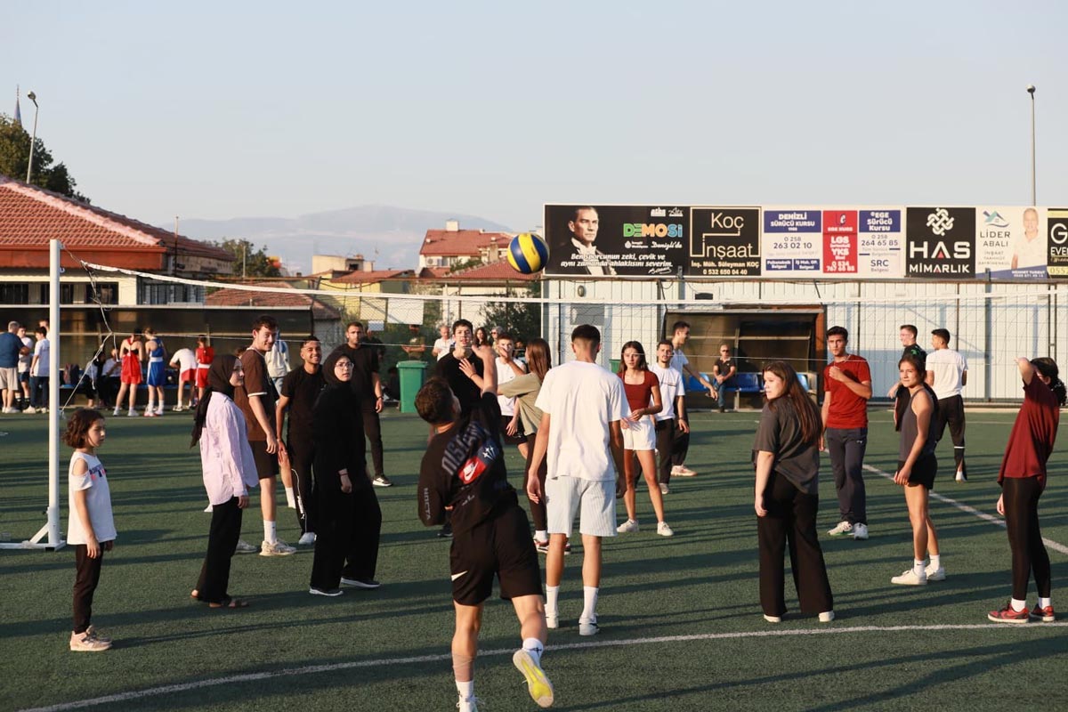 SPOR FESTİVALİ’NDE RENKLİ GÖRÜNTÜLER