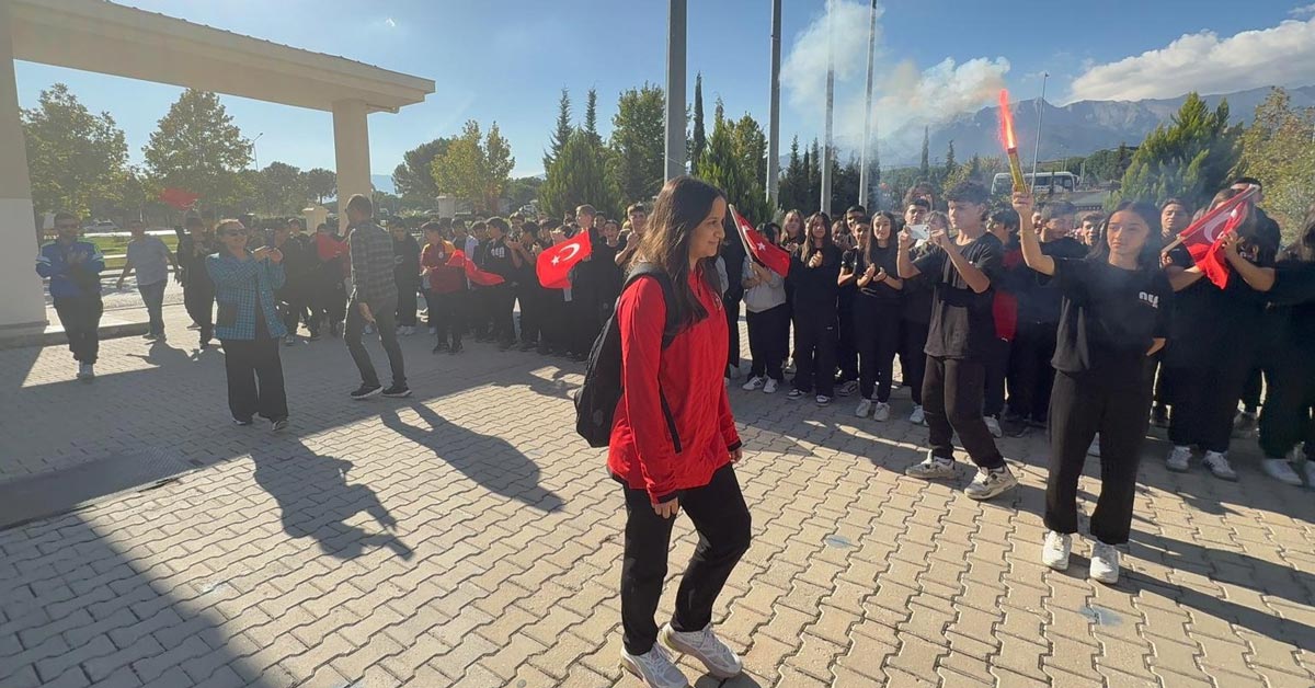 ŞAMPİYONA SÜPER KARŞILAMA