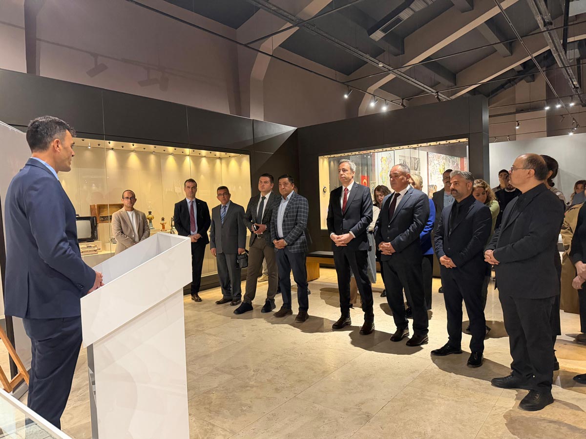 SAHTE ESERLER İLGİ GÖRDÜ