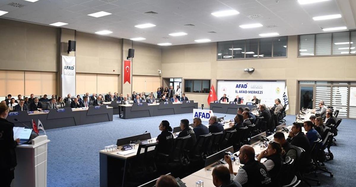 DENİZLİ’DE AFET RİSKLERİ MASAYA YATIRILDI