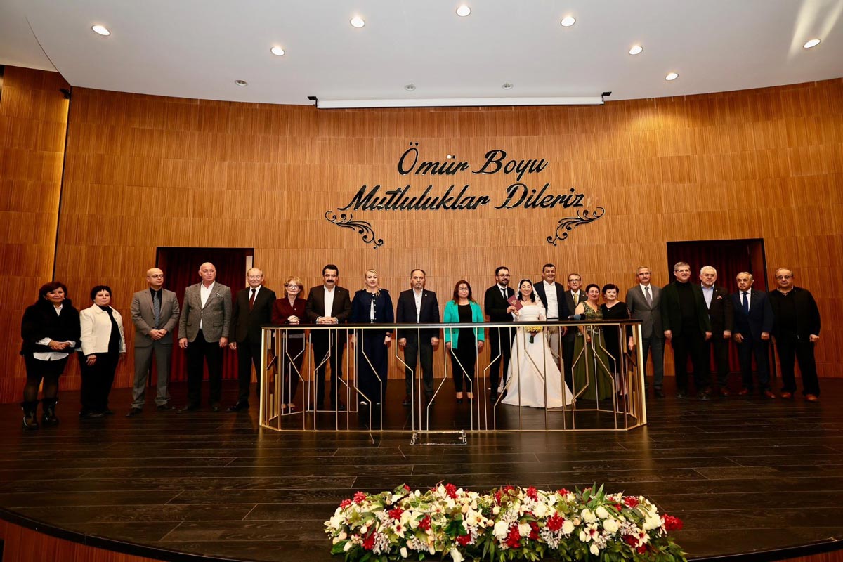 DENİZLİ SİYASETİNİ BULUŞTURAN NİKAH