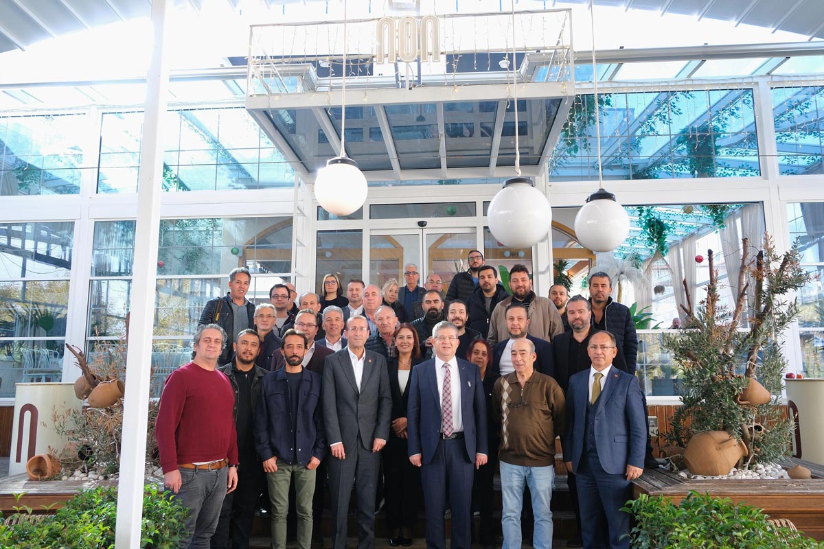 “KASADAKİ 3 MİLYAR İLE ÇOK ŞEY YAPILABİLİR”