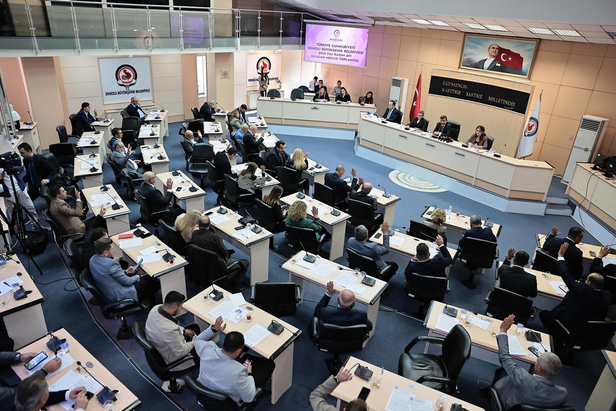 SU HATTI 10 AYDA 9 BİN 300 KEZ PATLAMIŞ