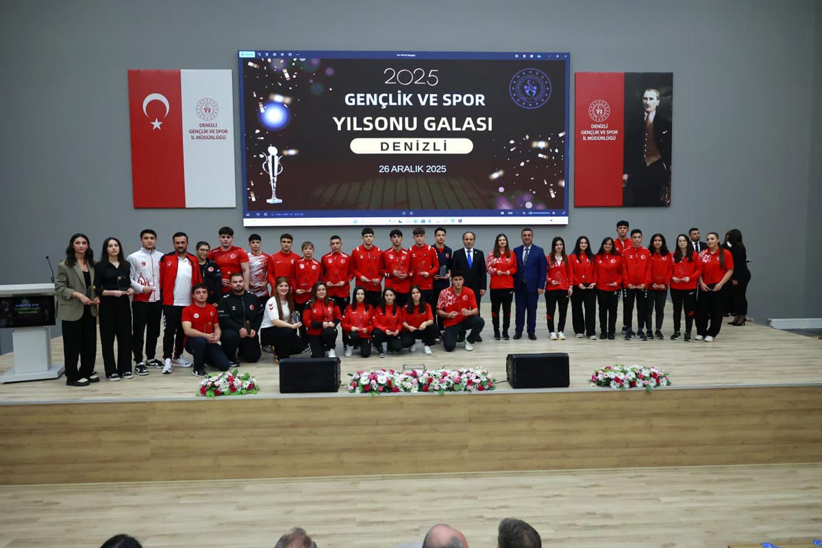 SPORUN YILDIZLARI AYNI SAHNEDE BULUŞTU