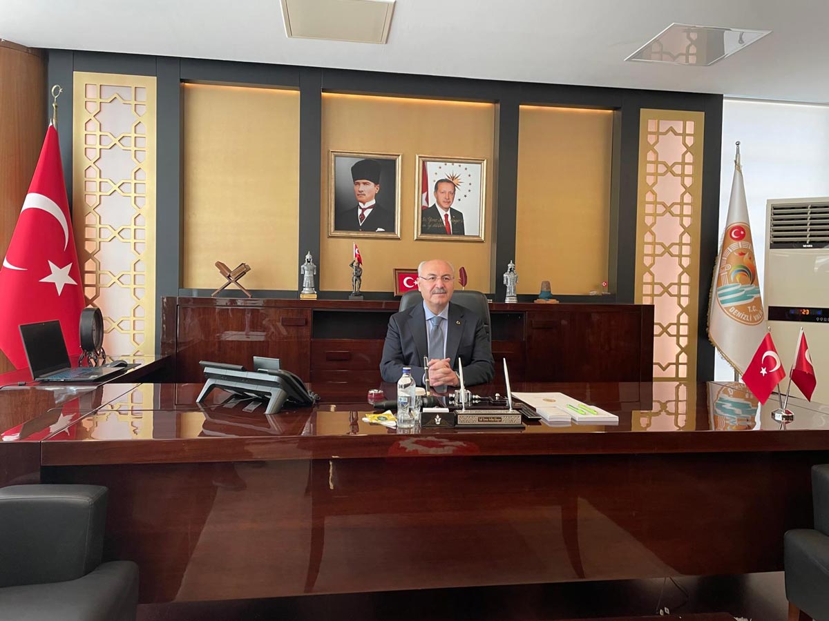 VALİ ORKESTRA ŞEFİ, HERKES ENSTRÜMANINI EN İYİ ŞEKİLDE ÇALACAK