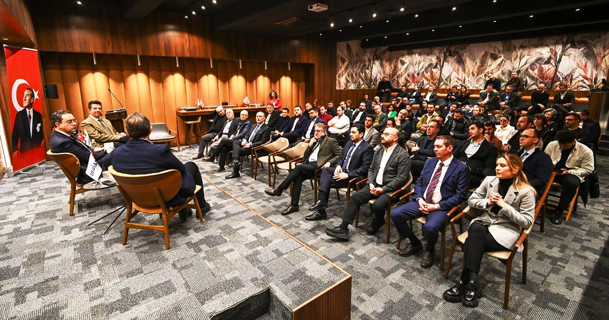 İHRACATIN YOL HARİTASI MASAYA YATIRILDI