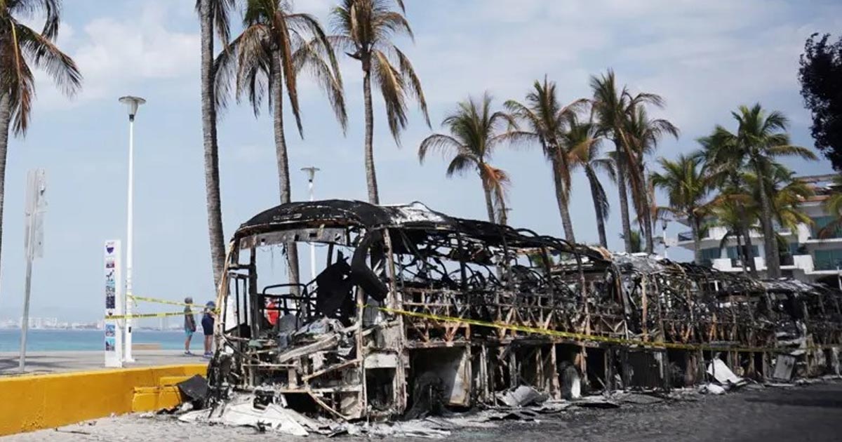 MEKSİKA SAVAŞ ALANINA DÖNDÜ