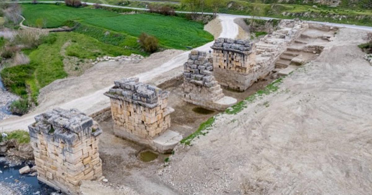 1300 YIL SONRA AYAĞA KALDIRILDI