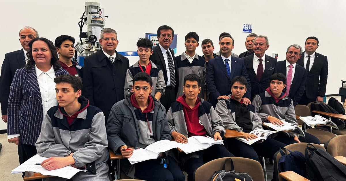 DENİZLİ MODEL FABRİKA AÇILDI