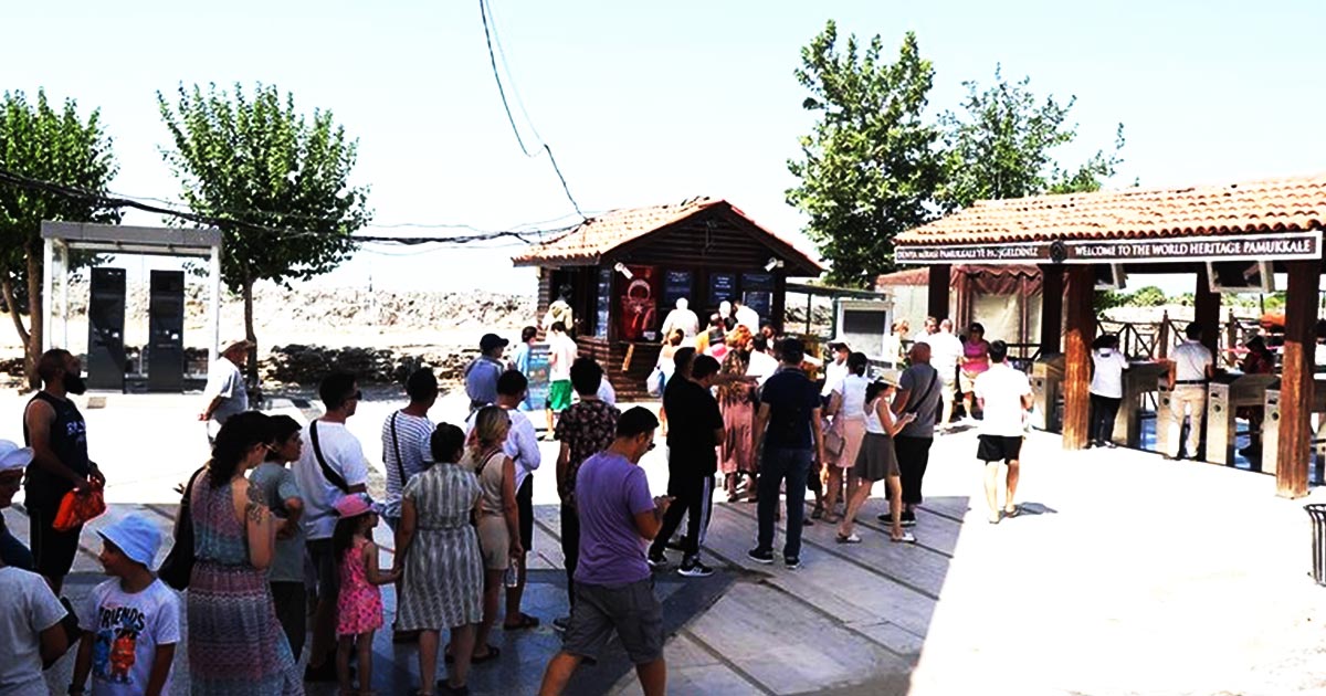 DENİZLİ TURİZMDE GERİ GİDİYOR PAMUKKALE PERİŞAN!
