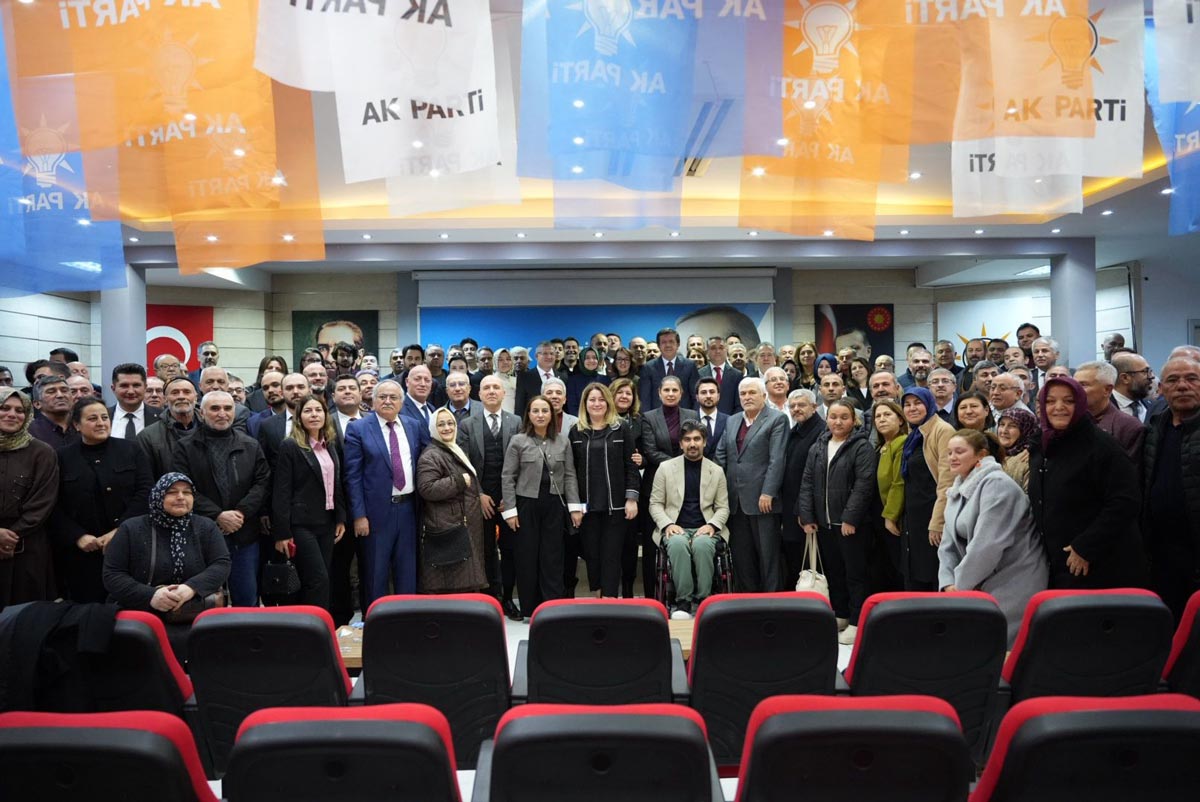 O BAŞKAN YARDIMCISINI GÖREVDEN UZAKLAŞTIRIN!