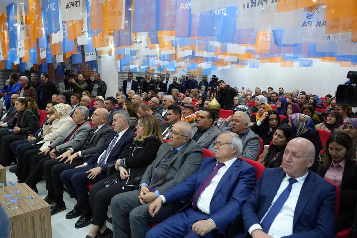 O BAŞKAN YARDIMCISINI GÖREVDEN UZAKLAŞTIRIN!