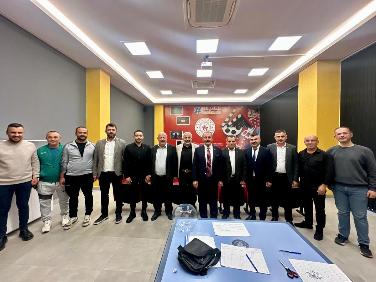 SERİNHİSAR GENÇLİK MERKEZİ HİZMETE AÇILDI