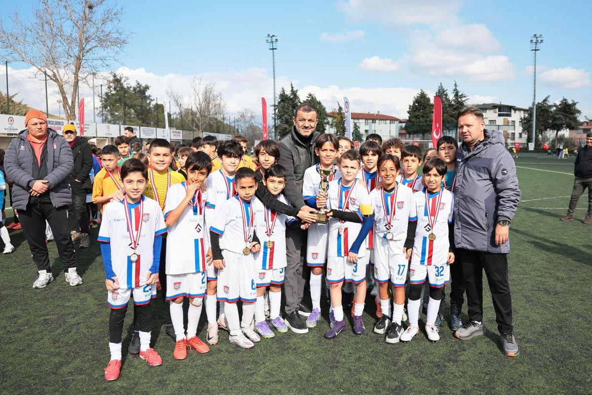 U-10 FUTBOL LİGİ’NDE MUHTEŞEM FİNAL