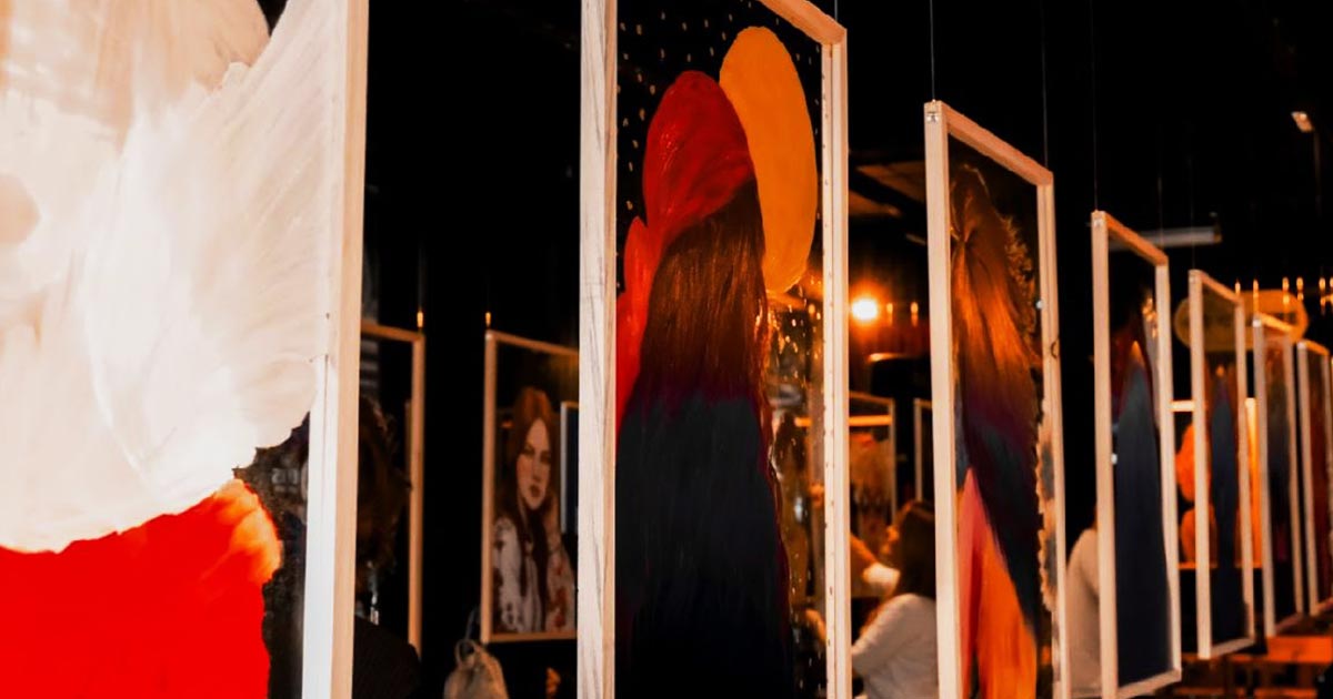 21 SANATÇIDAN SIRA DIŞI CAM SERGİSİ