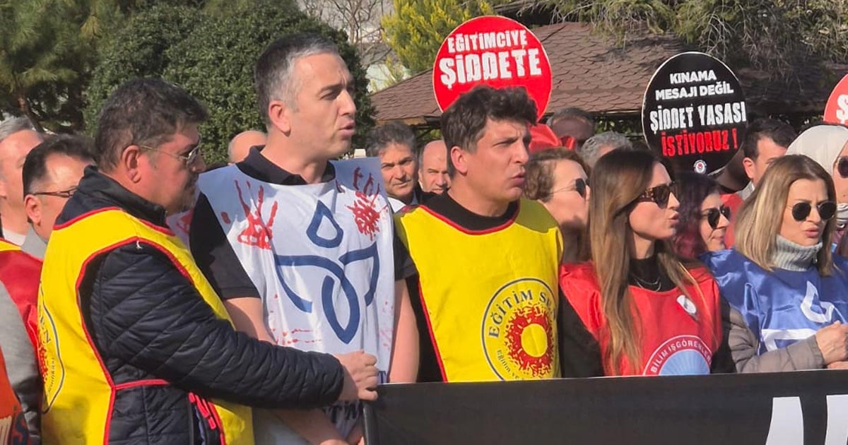 DERSLERE ÇELİK YELEKLE Mİ GELELİM?